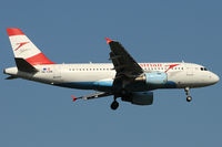 OE-LDB @ VIE - Austrian Airlines - by Chris Jilli