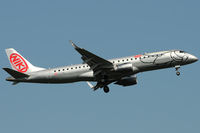 OE-IHB @ VIE - Flyniki - by Chris Jilli