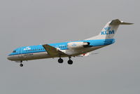 PH-JCH @ EBBR - Flight KL1723 is descending to RWY 25L