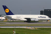 D-AIMG @ VIE - Lufthansa - by Joker767