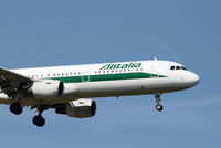 I-BIXA @ EBBR - Arrival of flight AZ156 to RWY 02