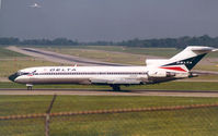 N2814W @ CVG - Delta - by Henk Geerlings