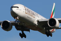 A6-ECG @ NZCH - finals to 02 after DBX-BKK-SYD as EK418.
Return as EK419 to DBX via SYD and BKK - by Bill Mallinson