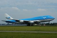 PH-BFP @ EHAM - The City of Paramaribo just after touchdown on the Polderbaan - by Jan Bekker