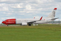 LN-NOD @ EIDW - Lining up r/w 28 - by Robert Kearney