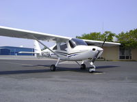 N5215K @ KCAE - Cessna 162 at Eagle Aviation (KCAE)Columbia SC - by Ralph Lacomba