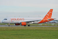 OK-HCB @ EIDW - Lining up r/w 28 - by Robert Kearney