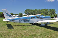 N3780W @ OSH - 1966 Piper PA-32-260, c/n: 32-702
at 2011 Oshkosh - by Terry Fletcher