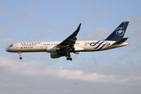 N717TW @ EBBR - Arrival of flight DL140 to RWY 25L