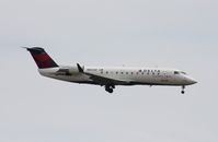 N8543F @ DTW - Pinnacle CRJ - by Florida Metal