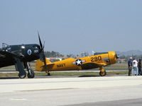 N89014 @ CMA - 1943 North American SNJ-5, P&W R-1340 600 Hp radial, on flight line - by Doug Robertson