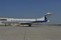 HL7749 @ LOWW - Globalexpress - by Dietmar Schreiber - VAP