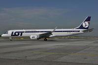 SP-LNC @ LOWW - LOT Embraer 195 - by Dietmar Schreiber - VAP