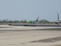 N607AS @ PHX - Heat wave - by Eagar