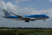 PH-BFR @ EHAM - Just before landing on the Polderbaan at Schiphol - by Jan Bekker