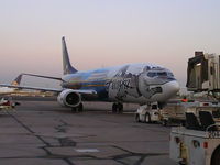 N705AS @ PHX - We're all pulling together - by Eagar