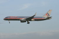 N187AN @ EBBR - Arrival of flight AA172 to RWY 25L - by Daniel Vanderauwera