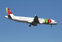 CS-TJF @ EBBR - Arrival of flight TP604 to RWY 02
