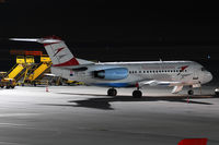OE-LFK @ VIE - Austrian arrows - by Chris Jilli