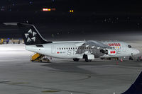 HB-IYV @ VIE - Swiss - by Chris Jilli