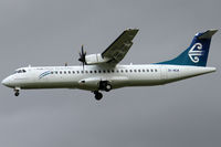 ZK-MCW @ NZCH - in towards 02 - by Bill Mallinson