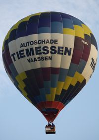 PH-WIJ - WIM 2011
'Autoschade Tiemessen Vaassen' - by ghans