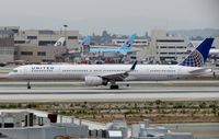 N57855 @ KLAX - Long 757 for United