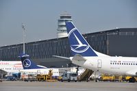 YR-BGH @ LOWW - Tarom Boeing 737-700 - by Dietmar Schreiber - VAP