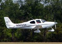 N965GH @ DTN - At Downtown Shreveport. - by paulp
