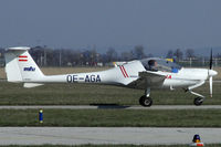 OE-AGA @ LOAV - taxi to parking - by Lötsch Andreas