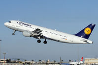 D-AIQB @ LMML - powerfull take off - by Lötsch Andreas