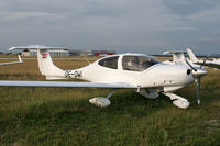 OE-DWI @ LOAN - Wiener Neustadt OST - by Lötsch Andreas