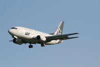 SP-LKE @ EBBR - Arrival of flight LO235 to RWY 25L - by Daniel Vanderauwera
