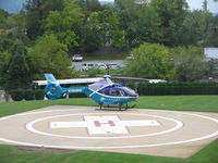 N390PH @ 8VA5 - UVA hospital - by Ronald Barker