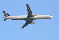 D-AISN @ EBBR - Flight LH1005 is climbing from RWY 07R