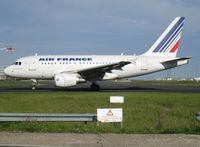 F-GUGP @ LFPG - The A320 family of airliners have become hugely popular with airlines'decision makers, AF is however one of very few which operate all four family members.