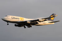 D-ABVH @ EDDF - Lufthansa - by Martin Nimmervoll