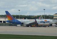N902NV @ KRFD - Boeing 757-200 - by Mark Pasqualino