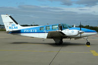 PH-BYB @ EDDK - visitor - by Wolfgang Zilske