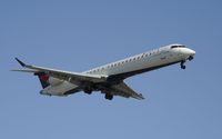 N824SK @ KLAX - Delta - by Todd Royer