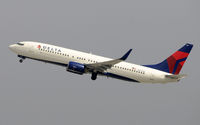 N3745B @ KLAX - Delta - by Todd Royer