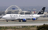 N121UA @ KLAX - United - by Todd Royer