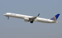 N57857 @ KLAX - United - by Todd Royer