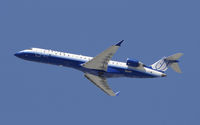 N710SK @ KLAX - United - by Todd Royer