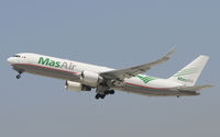 N526LA @ KLAX - Departing LAX - by Todd Royer