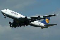 D-ABVE @ CGN - visitor - by Wolfgang Zilske
