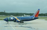 N727SW @ KRSW - Boeing 737-700 - by Mark Pasqualino