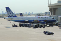 N817UA @ DFW - United Airlines at DFW Airport