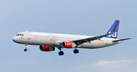 OY-KBE @ EKCH - Final Copenhagen Airport - by mhoejte