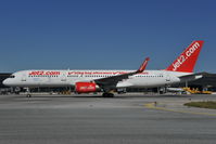 G-LSAK @ LOWW - Jet 2 757 with RAK Airways sticker - by Dietmar Schreiber - VAP